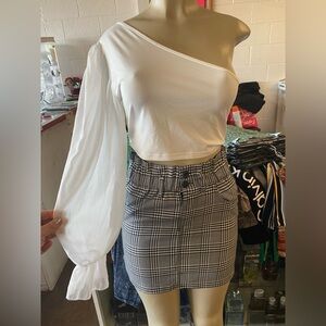 Stylish Black and White Checkered Skirt